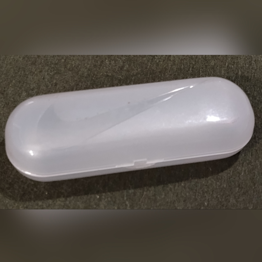 NEW! Nike Sunglass/Eyeglass Case (Plastic)
